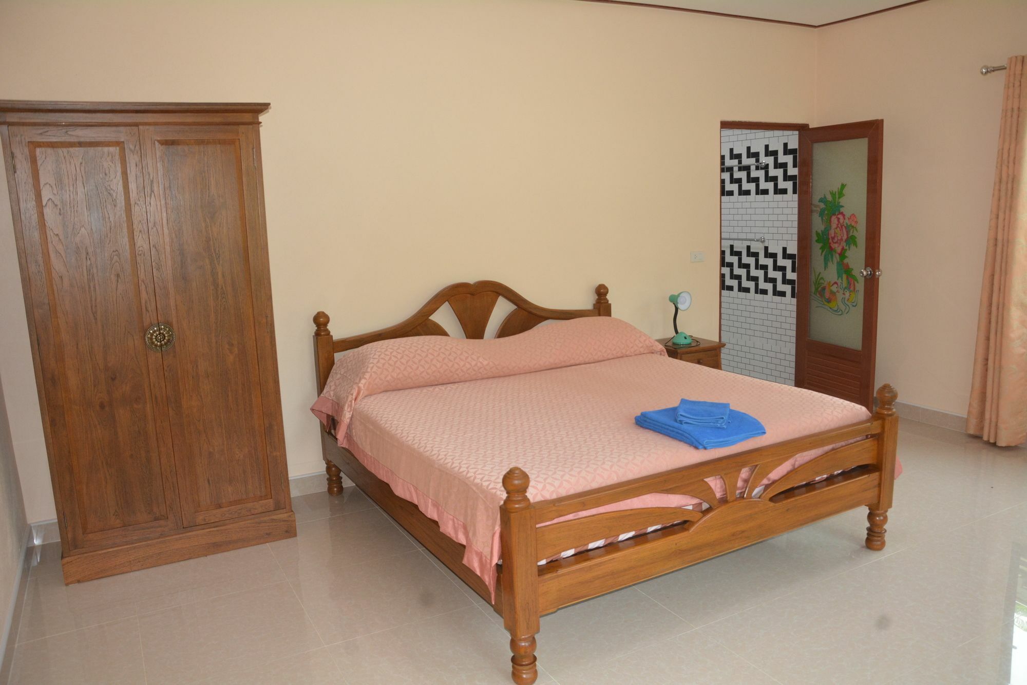 Apple Bungalows Bang Saphan Eksteriør billede